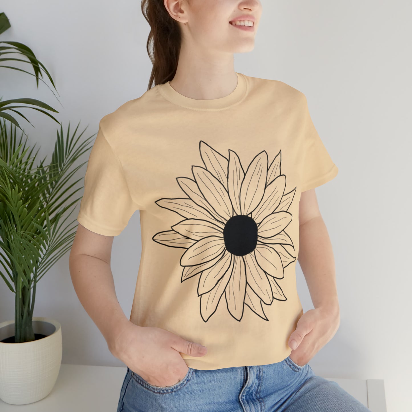 Daisey shirt, nature lover tshirt, hand-drawn, flower art, boho shirt, cottage core shirt, gift